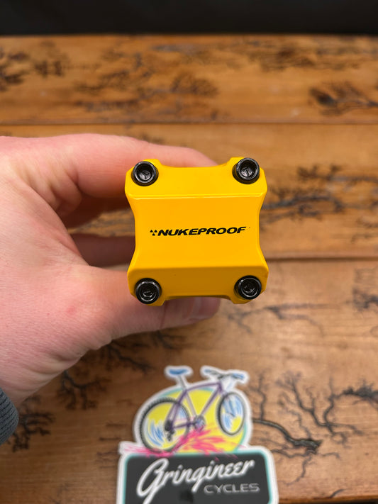 NukeProof Warhead 70mm Yellow 1 1/8 31.8mm Threadless Stem