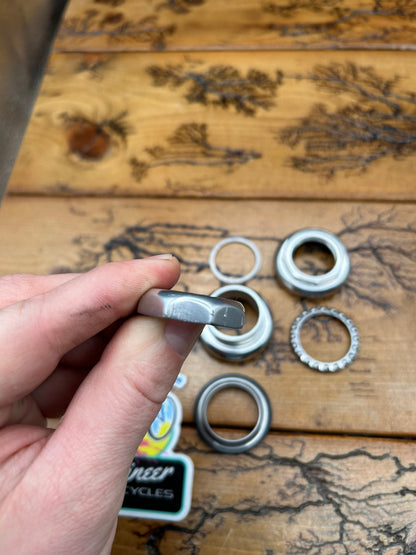 Shimano 600 HP-6400 1 Inch Threaded Headset