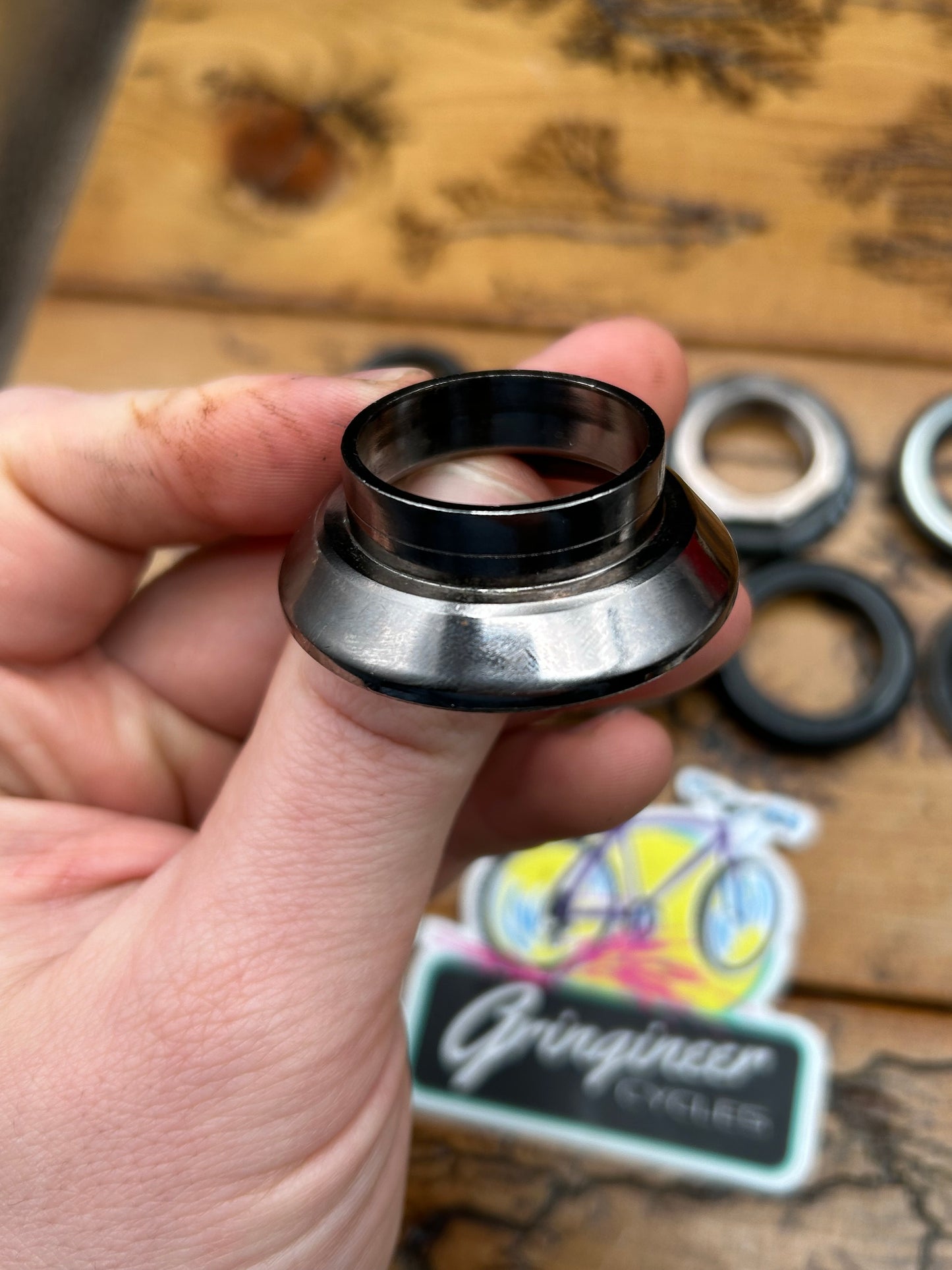 Shimano STX 1 Inch Threaded Headset