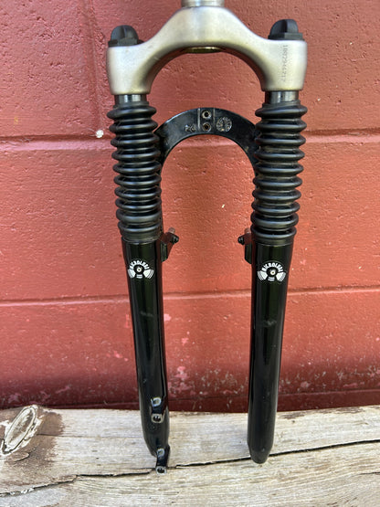Manitou Magnum 26" 1 1/8 Inch Threadless Suspension Fork