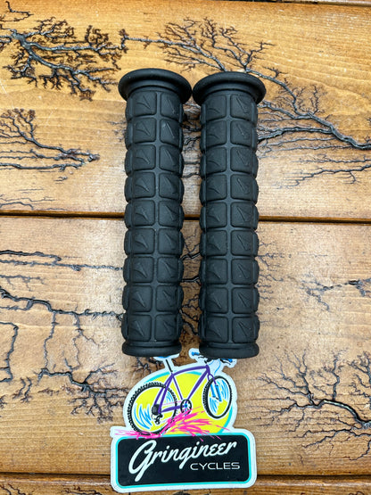 Salsa Black Chili Pepper Grips