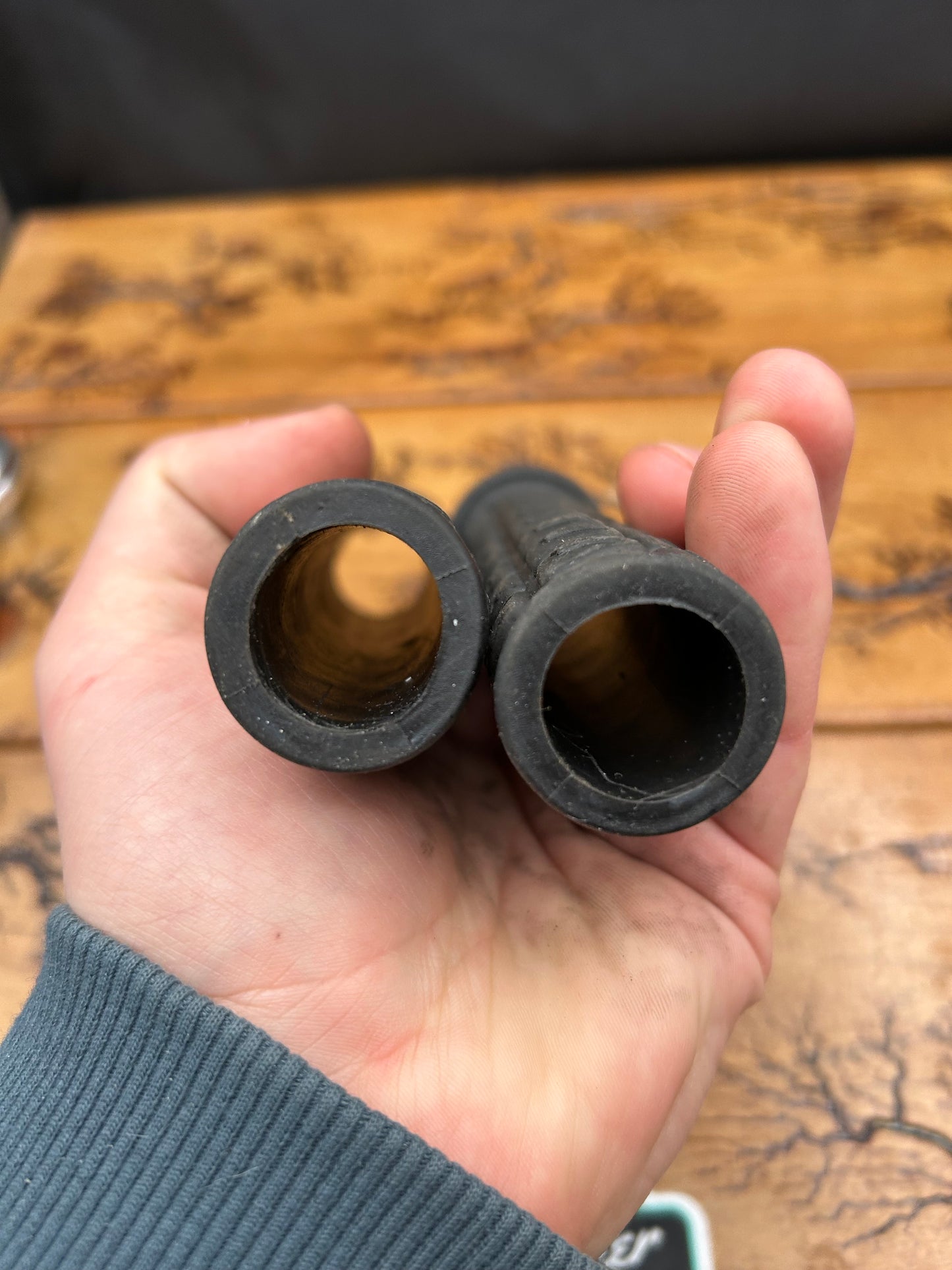 Salsa Black Chili Pepper Grips