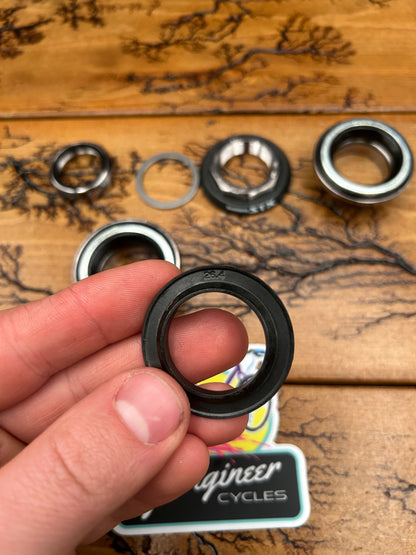 Shimano STX HP-MC30 1 Inch ISO Threaded Headset NOS