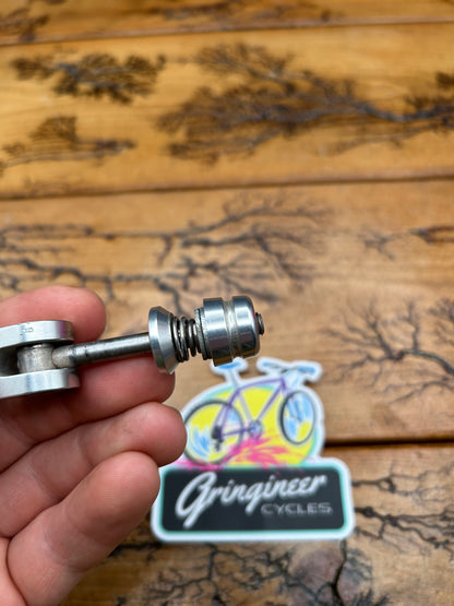 Ringle Cam Twist Silver Steel Seatpost Skewer