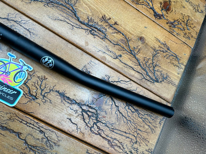 Bontrager Race 9 Degree 560mm Black Handlebar NOS