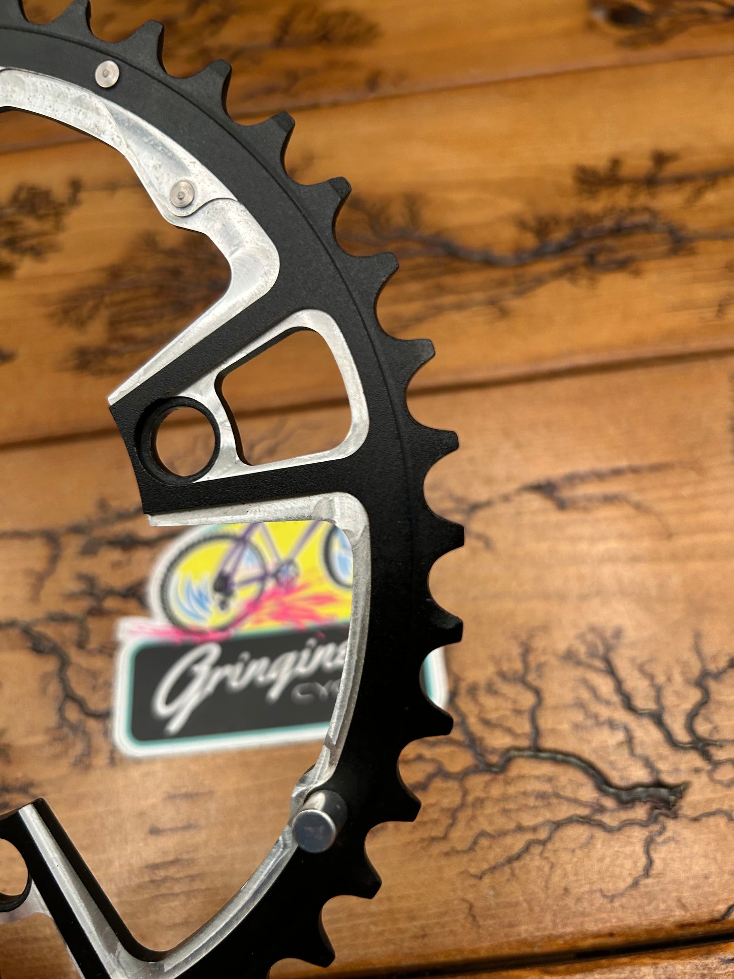 Raceface Evolve 44 Tooth 104 BCD 4 Bolt 9spd Chainring NOS