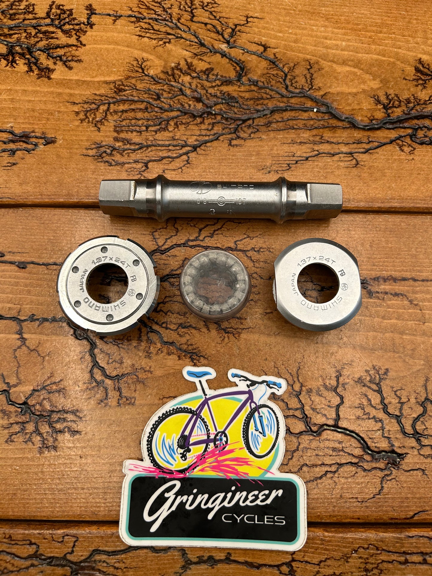 Shimano 68x107 Square Taper Bottom Bracket NOS