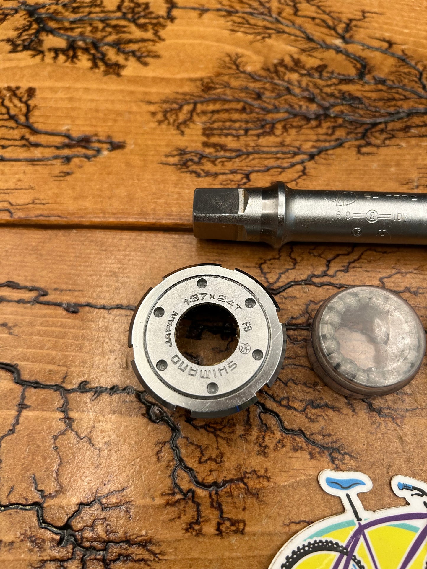 Shimano 68x107 Square Taper Bottom Bracket NOS