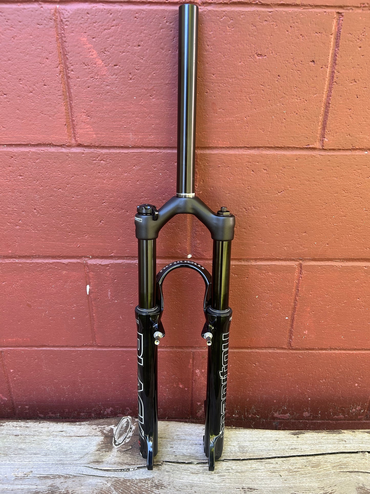 Manitou Black Platium Air 100mm Rim / Disc QR 26 Inch Suspension Fork NOS