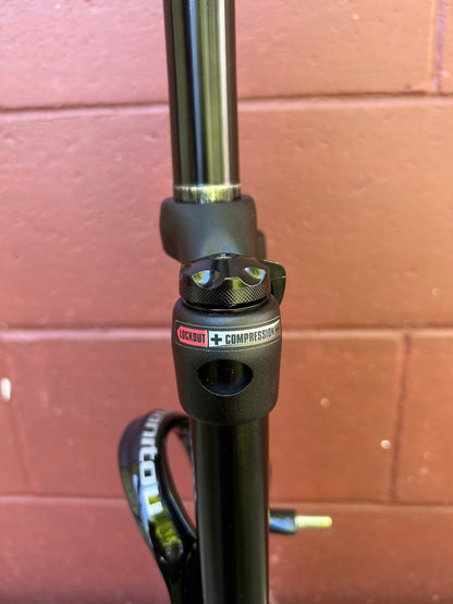 Manitou Black Platium Air 100mm Rim / Disc QR 26 Inch Suspension Fork NOS