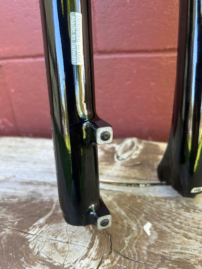 Manitou Black Platium Air 100mm Rim / Disc QR 26 Inch Suspension Fork NOS