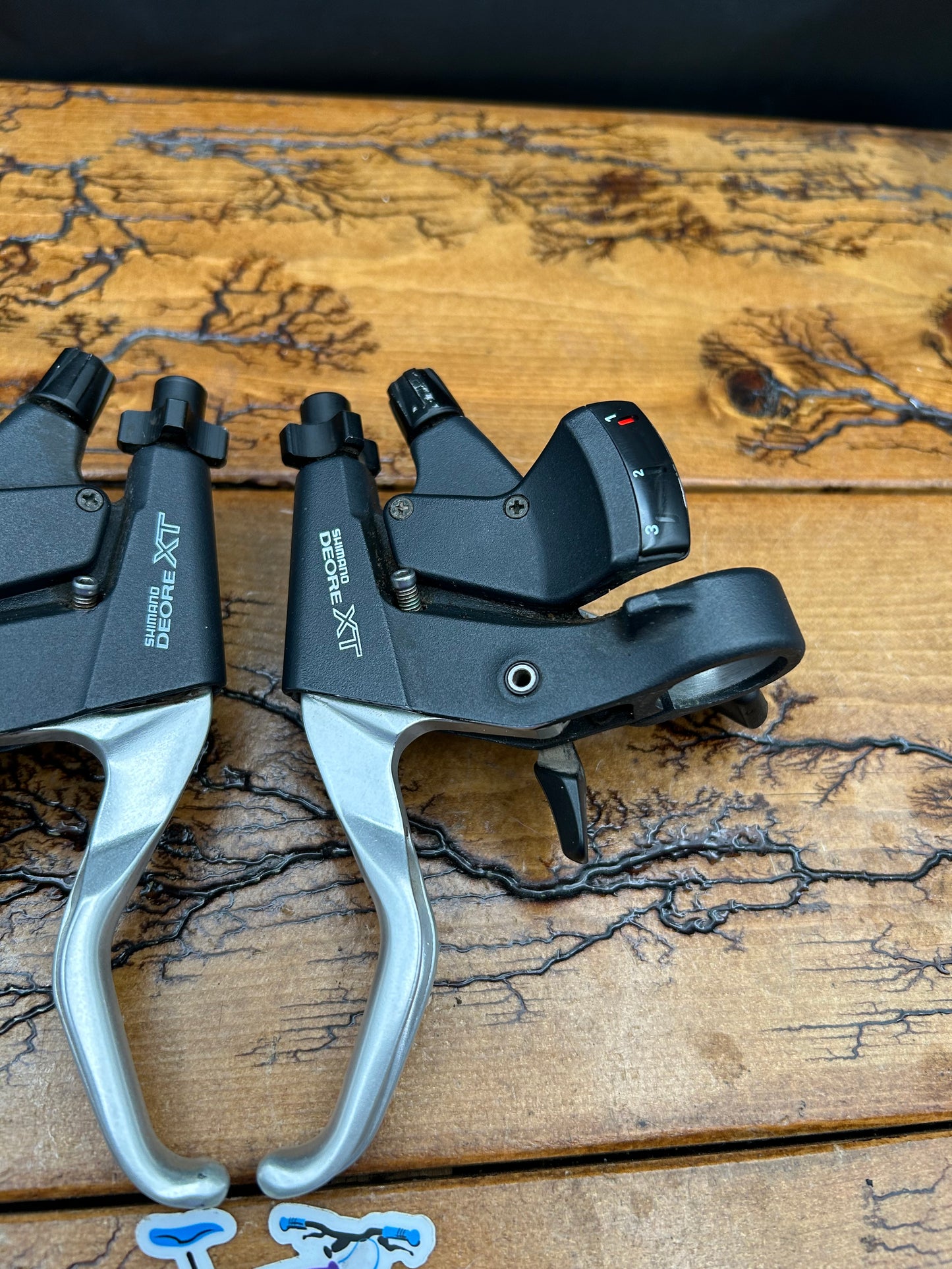 Shimano Deore XT ST-M739 3x8 Speed Shifters and Brake Levers