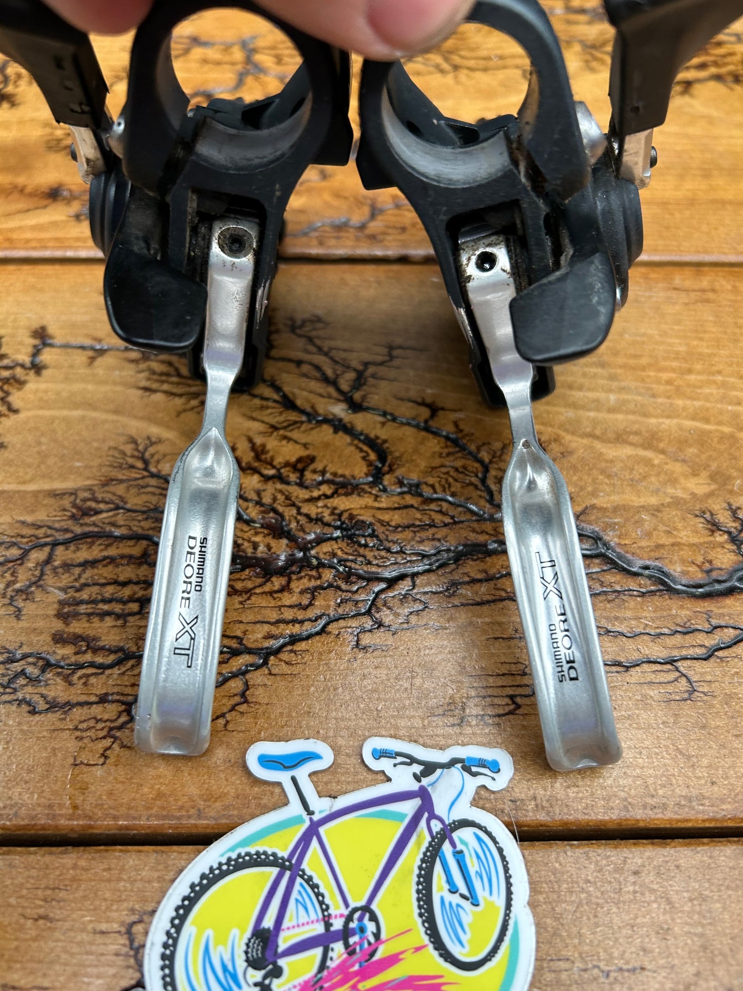 Shimano Deore XT ST-M739 3x8 Speed Shifters and Brake Levers