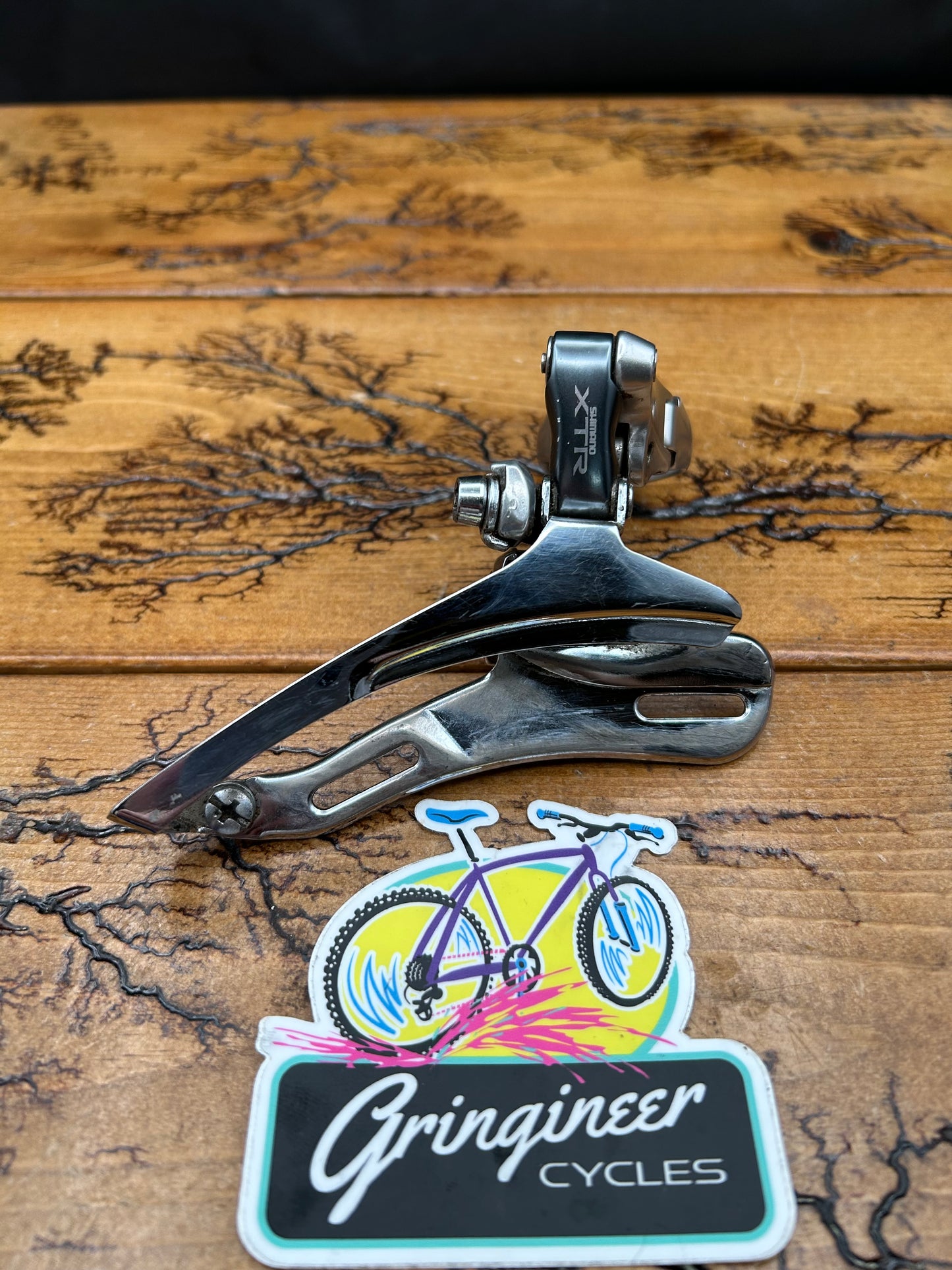 Shimano XTR FD-M901 28.6mm Top Pull Front Derailleur