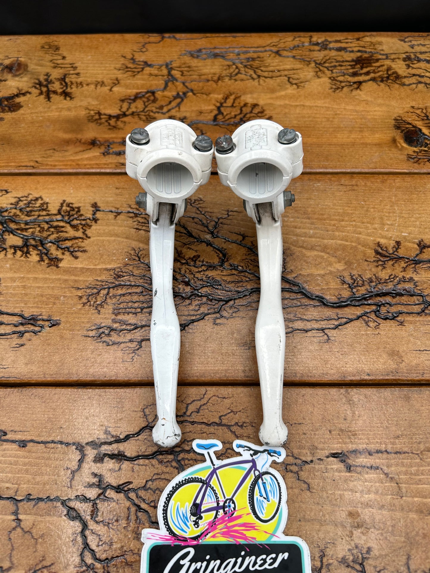 Shimano White BL-AT50 Short Pull Brake Levers
