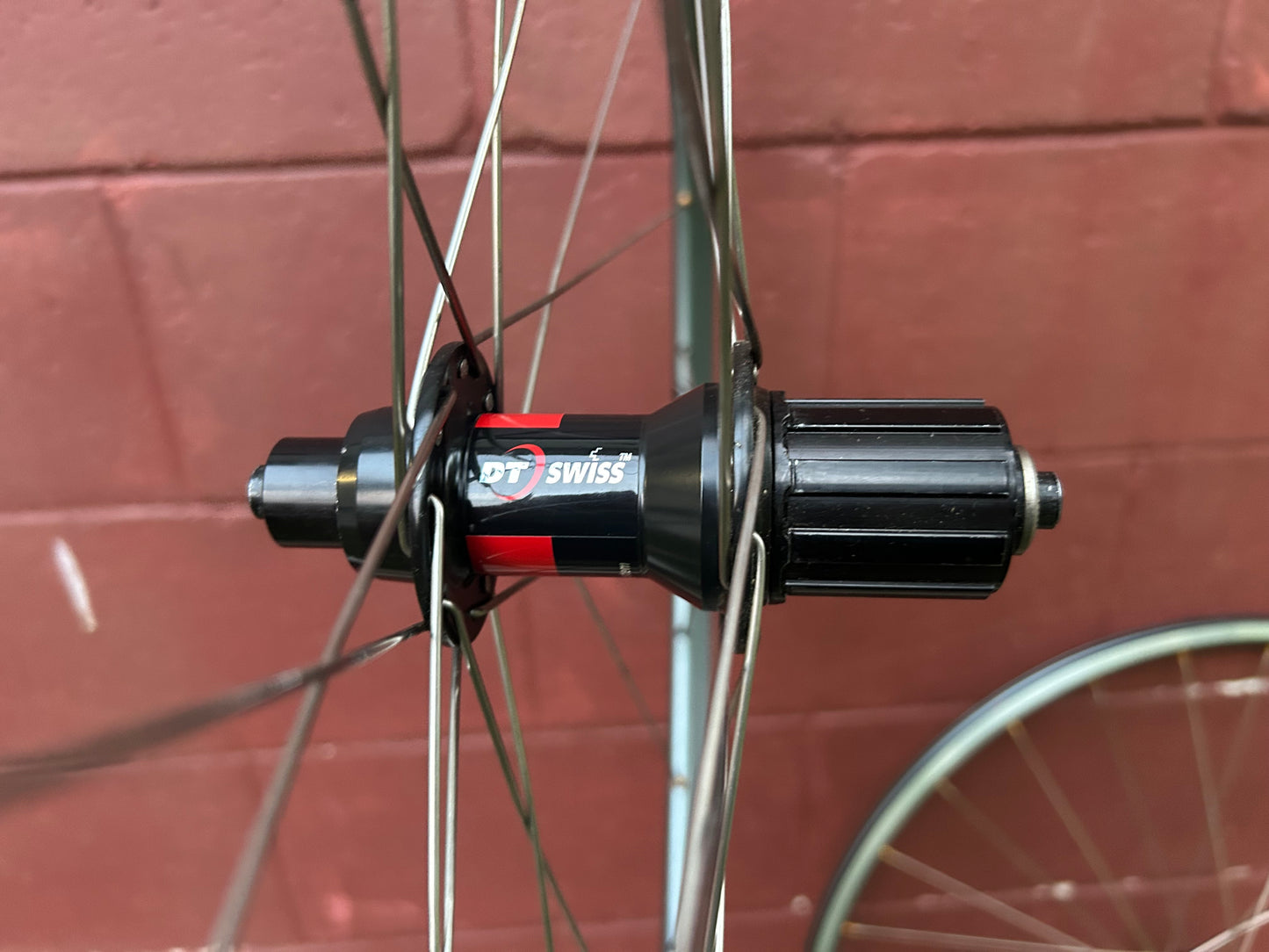 Velocity AeroHead DT Swiss 240S 700c Wheelset