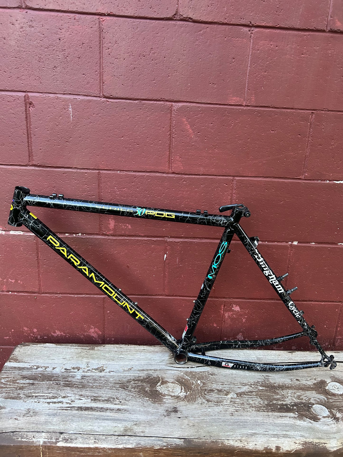 1992 19" Schwinn Paramount Series 30 PDG Frame