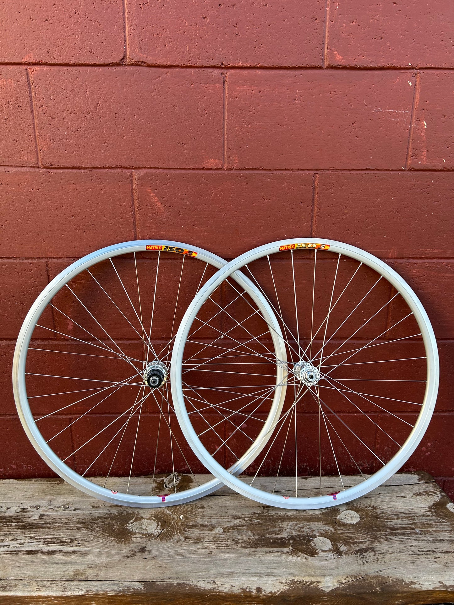 Matrix ISO 3 Shimano Ultegra 6500 700c Wheelset