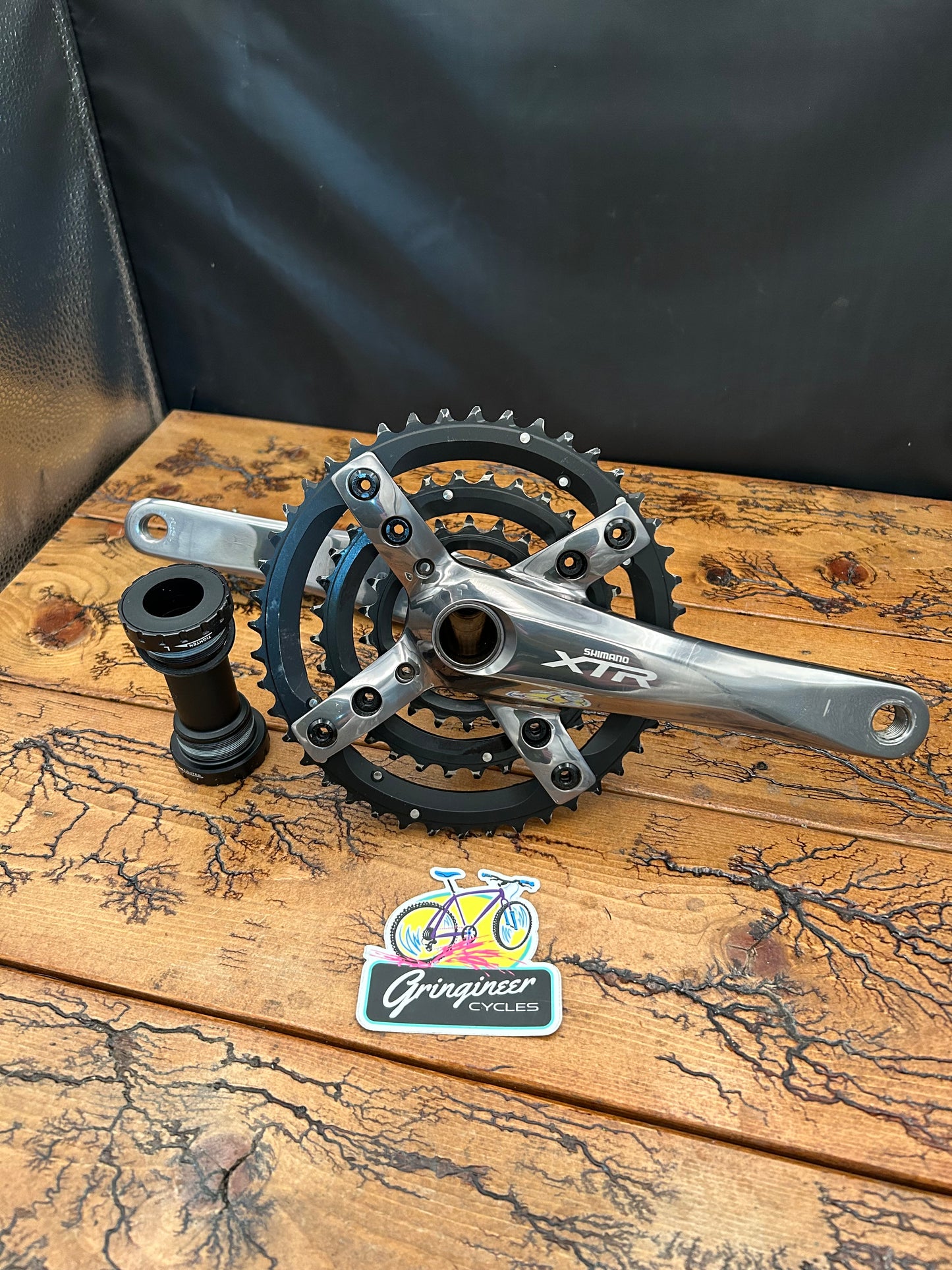 Shimano XTR FC-M960 44/32/22 170mm Crankset With Bottom Bracket
