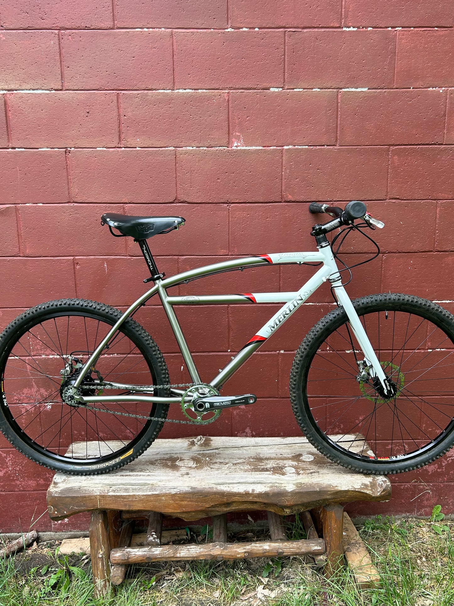 2005 18.5" Merlin Roots Klunker Mountain Bike