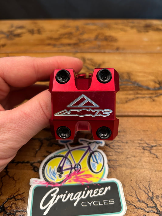 Azonic Barretta Red Anodized 45mm 31.8mm 1 1/8 Threadless Stem