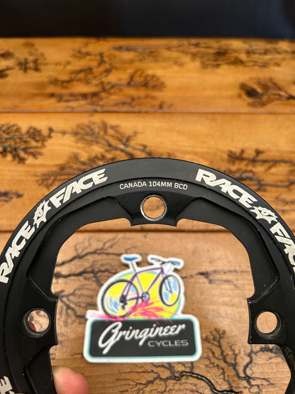 Raceface 104 BCD 4 Bolt 34 Tooth Bash Guard