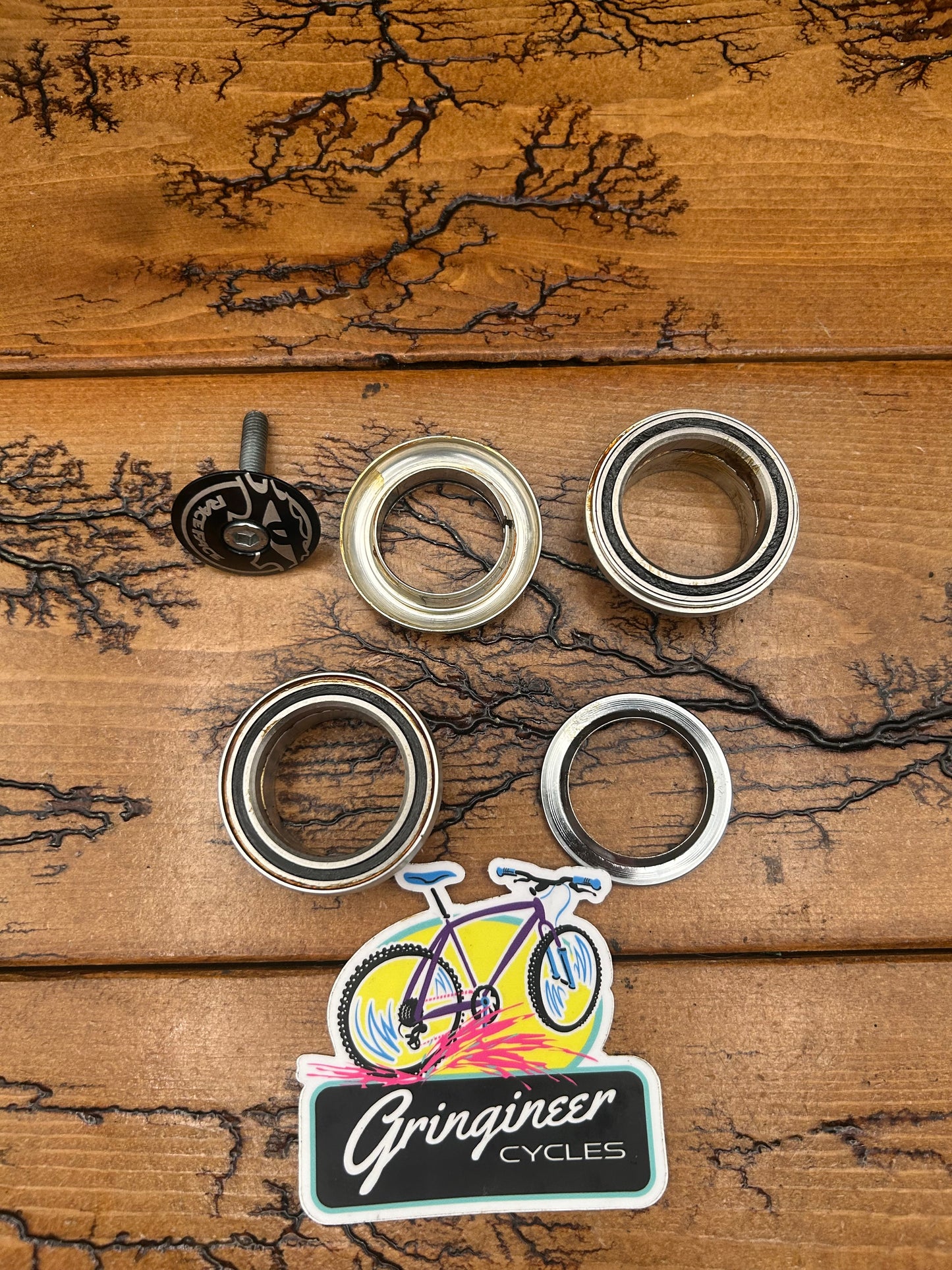 Raceface Deus Silver 1 1/8 Inch Threadless Headset