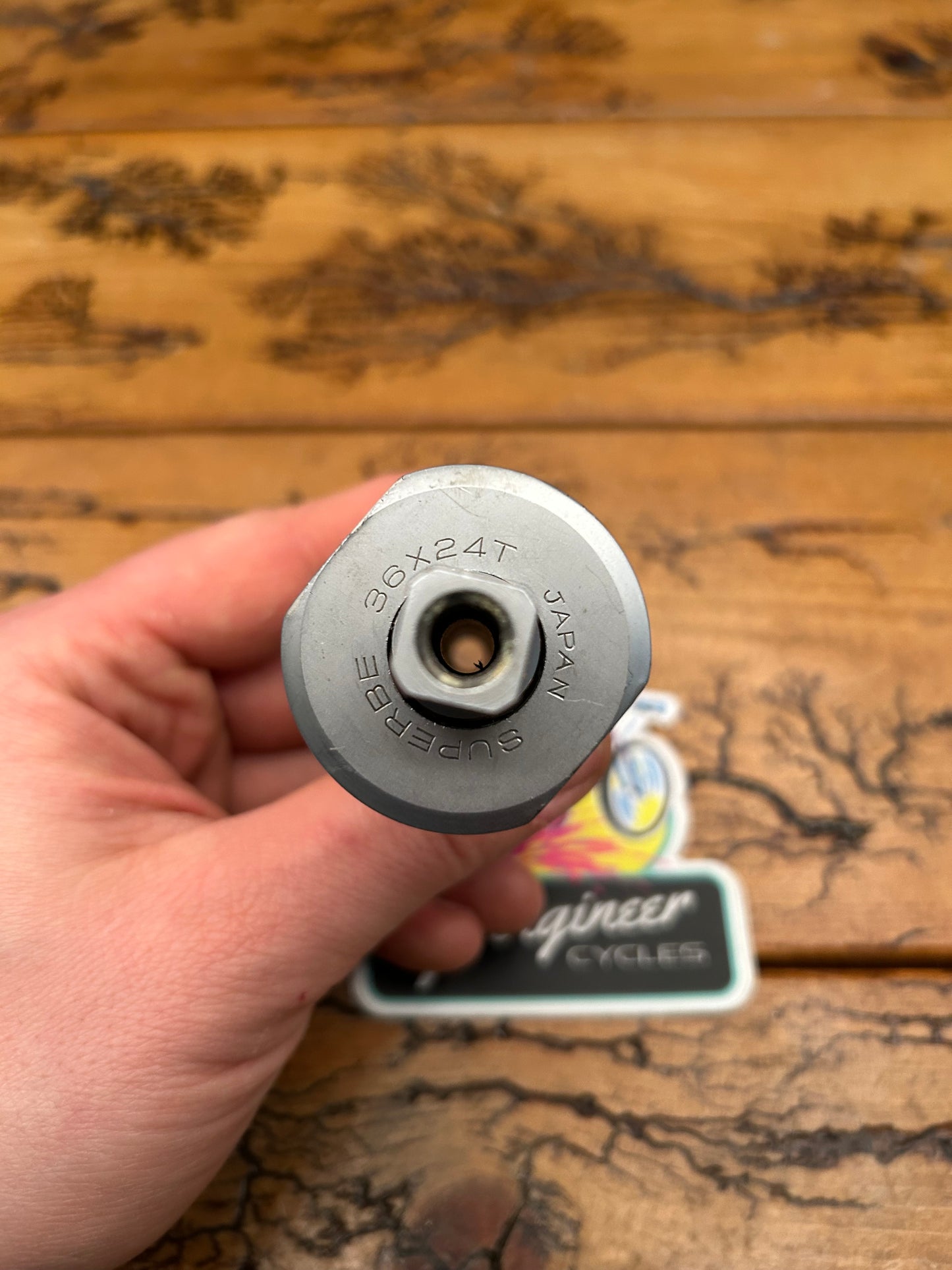 Suntour Superbe 70x115mm Italian Threaded Square Taper Bottom Bracket