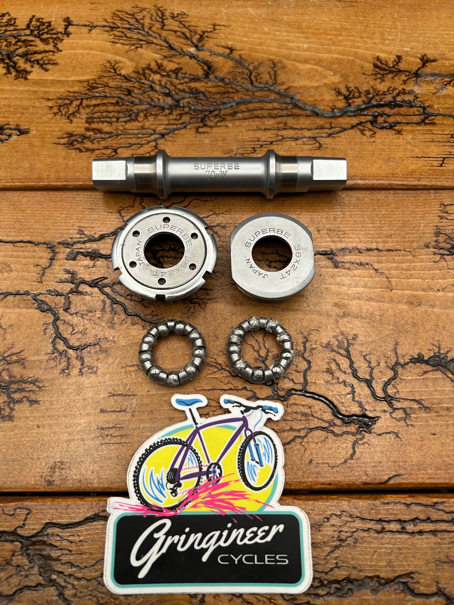 Suntour Superbe 70x115mm Italian Threaded Square Taper Bottom Bracket
