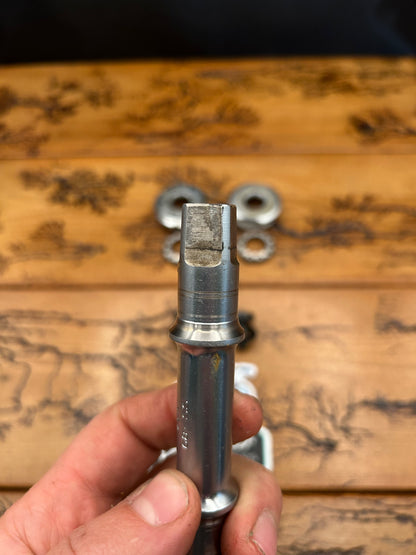 Campagnolo 114x68 English Threaded Square Taper Bottom Bracket