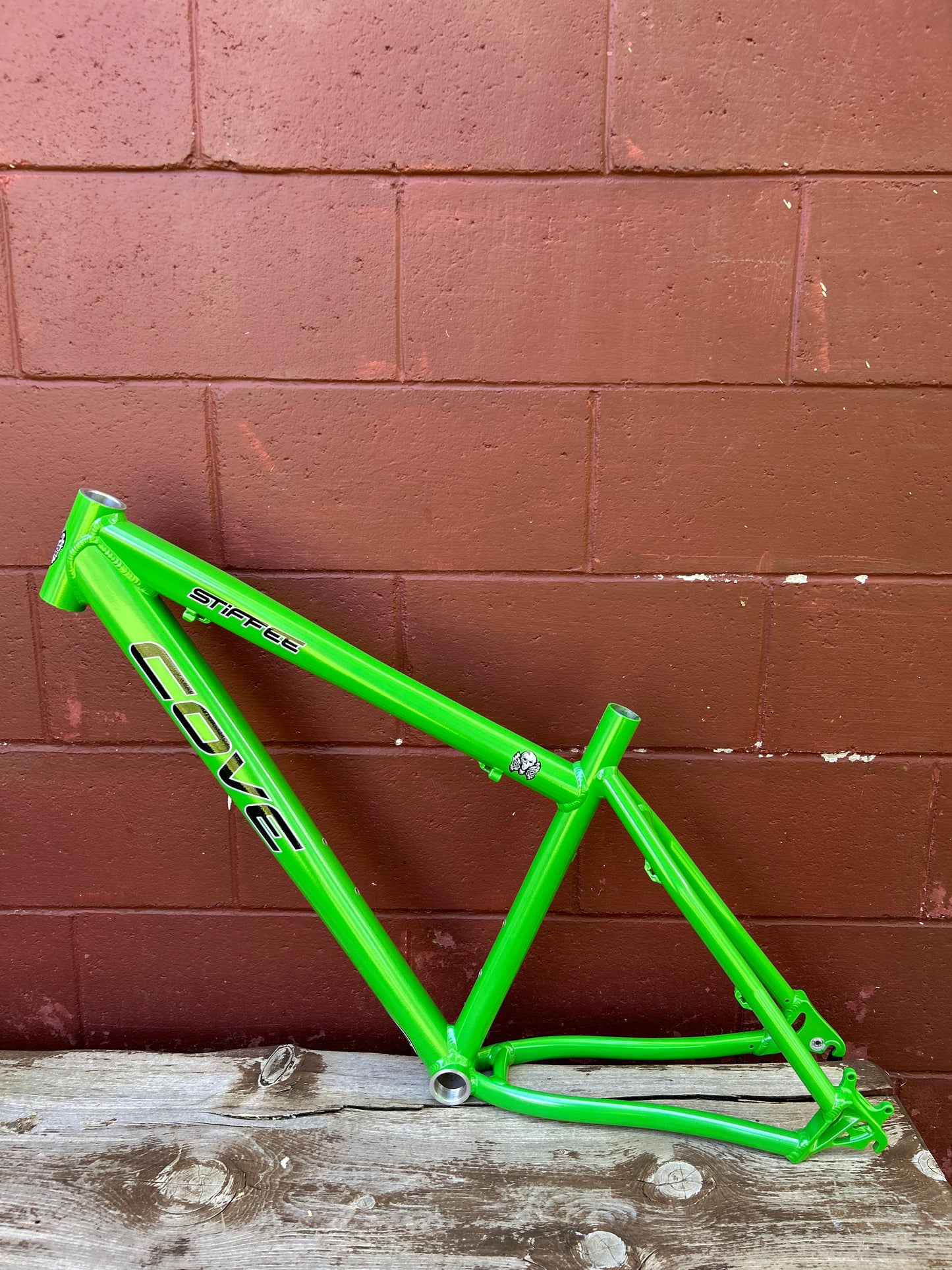 2008 17.5" Cove Stiffee Hardtail Frame NOS