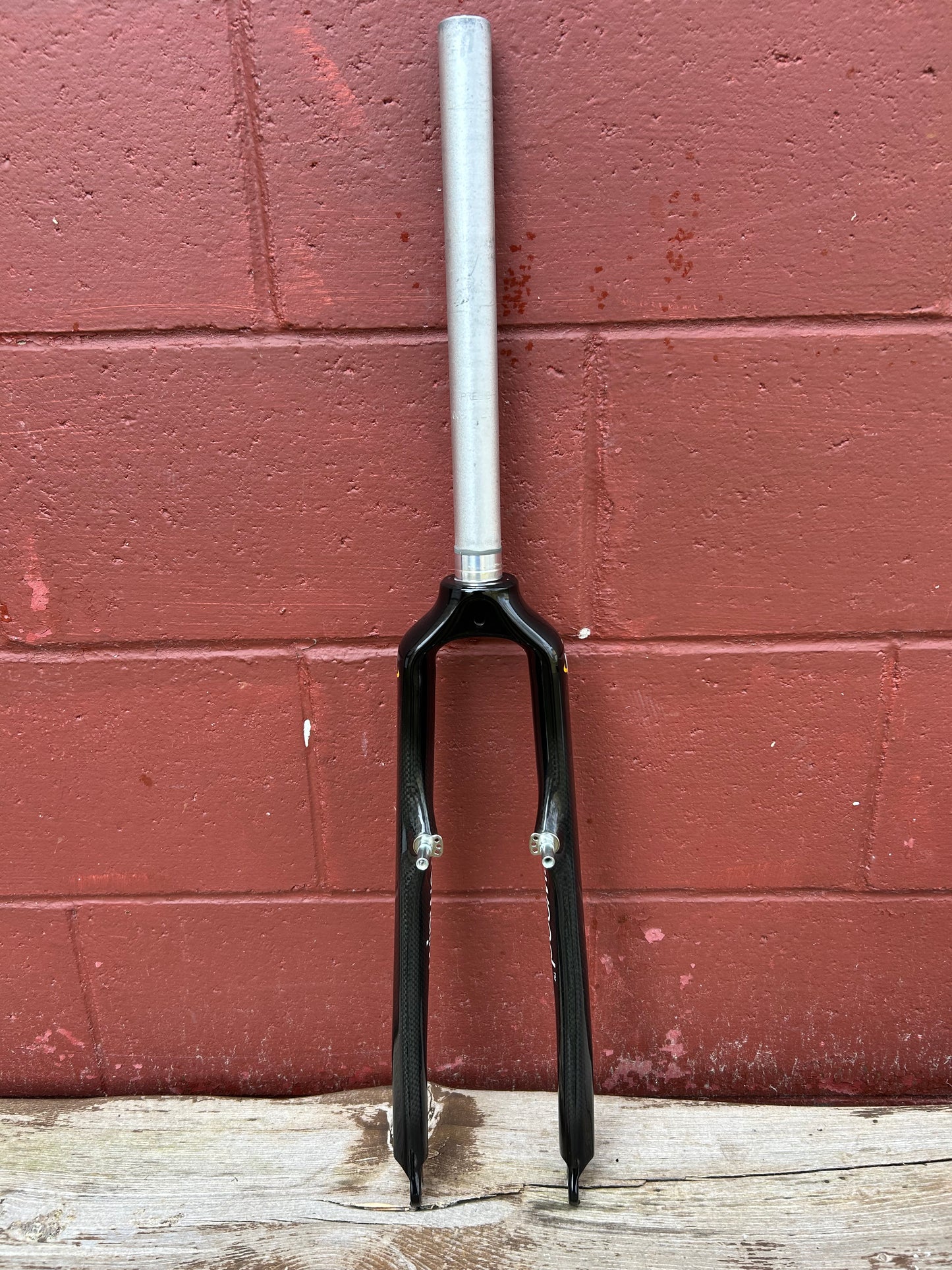 Winwood Carbon 700c Disc or Cantilever Brake 1 1/8 Inch Threadless Carbon Fork