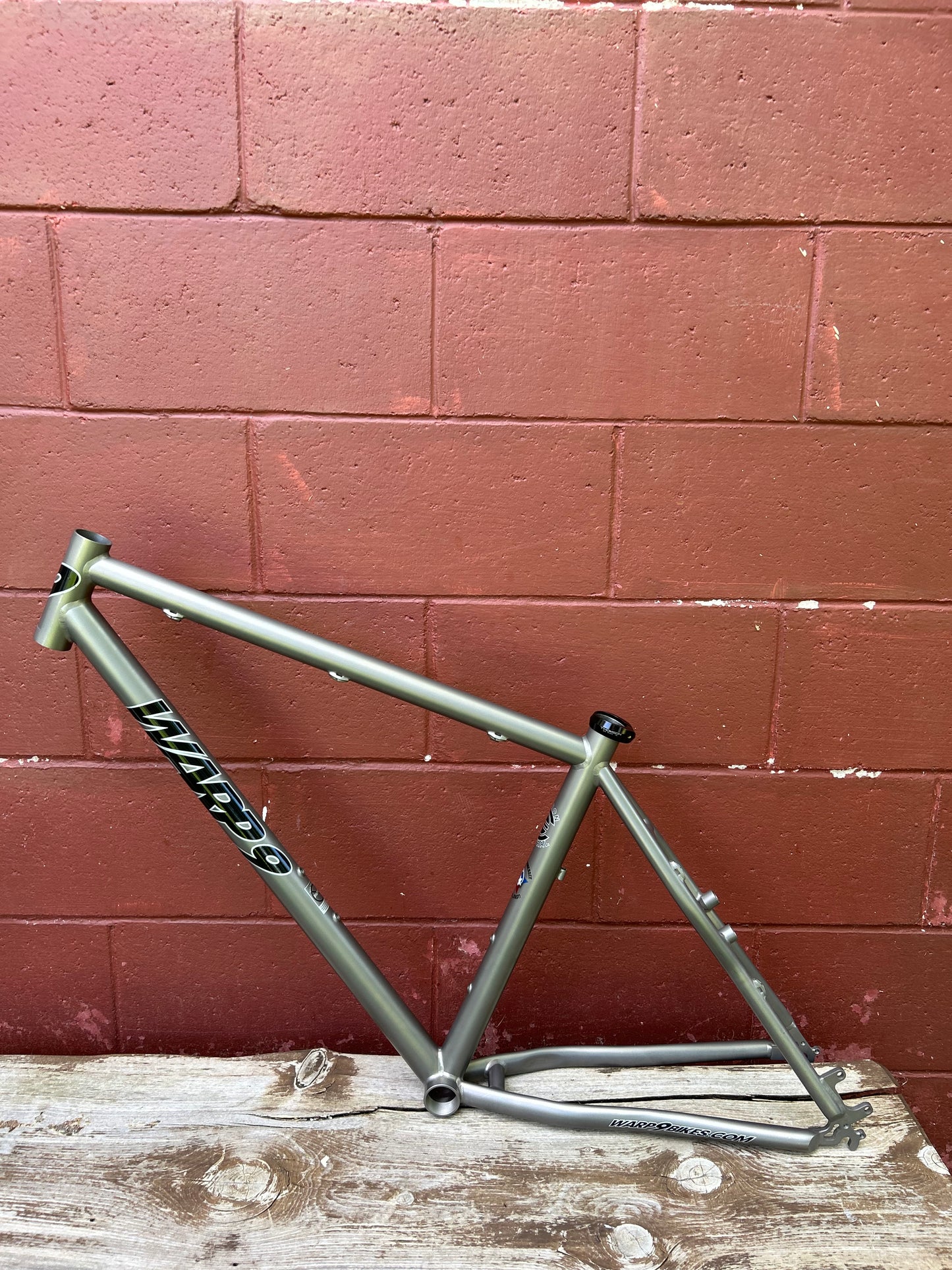18" Warp 9 Titanium 26" Frame