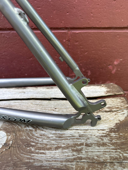 18" Warp 9 Titanium 26" Frame