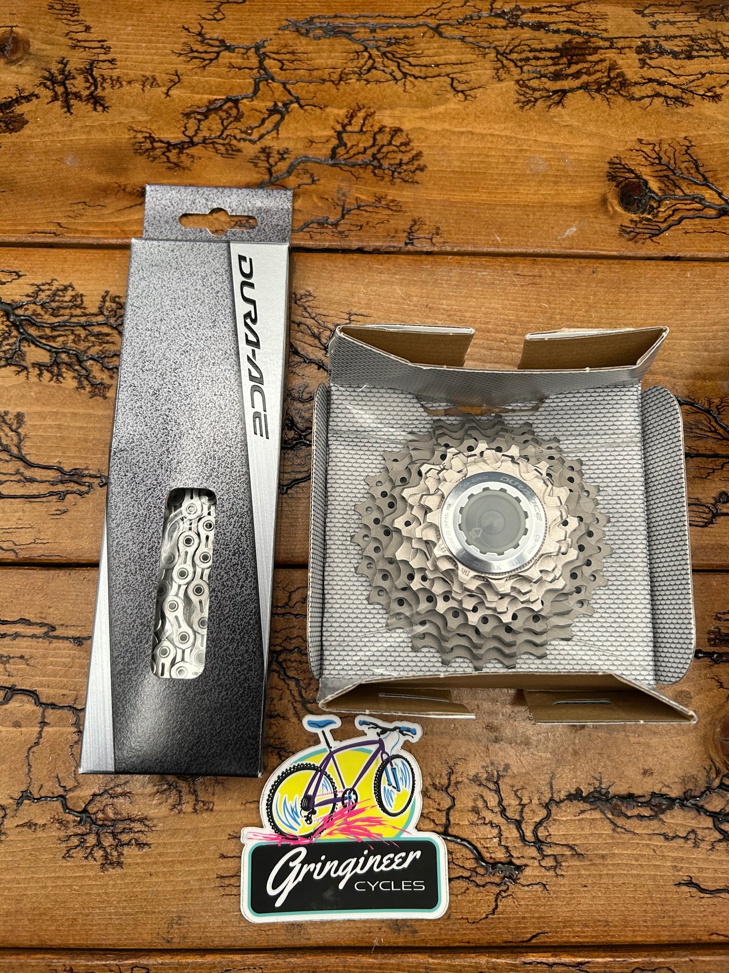 Shimano Dura Ace CS-7900 11-25 10 Speed Cassette And CN-7901 10 Speed Chain NOS