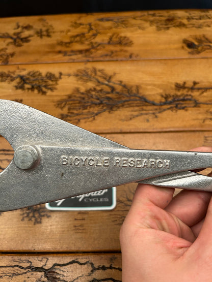 Bicycle Research Tire Seater Pliers