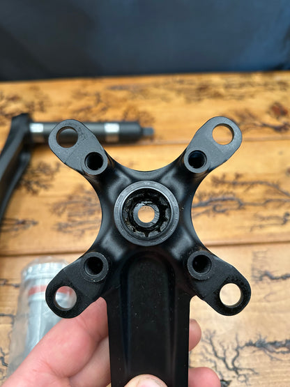 Raceface Evolve Triple 104/64 BCD 175mm Crankset With Bottom Bracket NOS