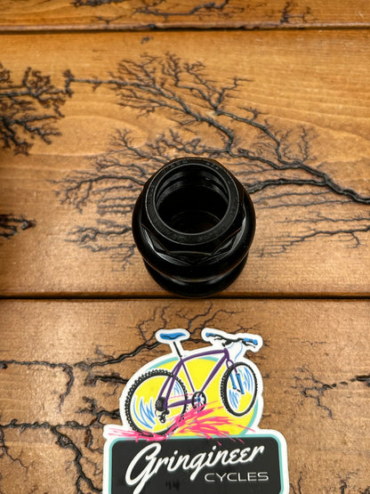 YST 1 1/8 Inch Black Threaded Headset NOS