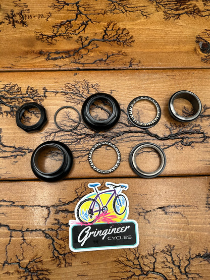 YST 1 1/8 Inch Black Threaded Headset NOS