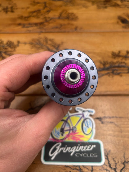 Ringle Super Bubba 32 Hole Gray With Purple End Caps Front Hub