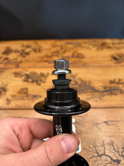 Surly Bolt On Flip Flop Free/Free 135mm Rear Hub