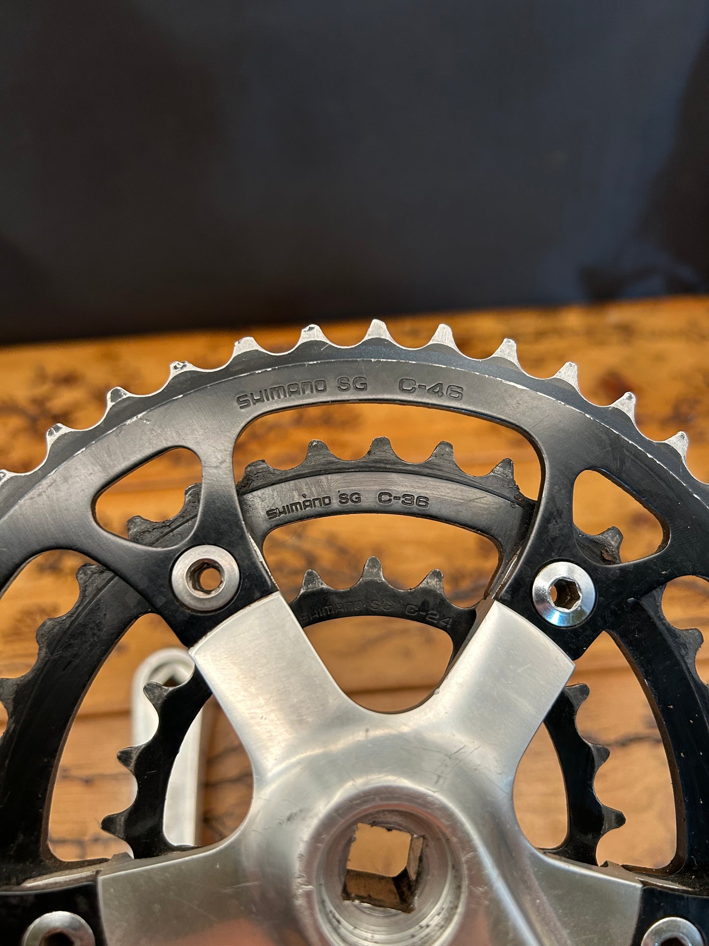 Shimano Deore XT FC-M730 Black Chainrings 46/36/24 175mm Crankset