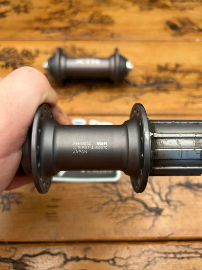 Shimano XTR M950 32 Hole Hub Set