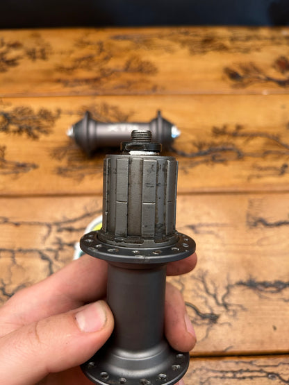 Shimano XTR M950 32 Hole Hub Set