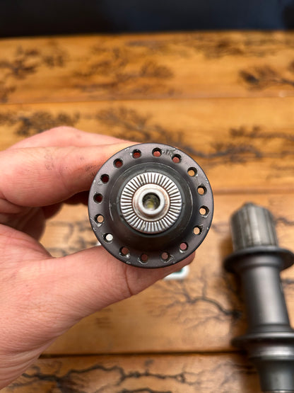 Shimano XTR M950 32 Hole Hub Set