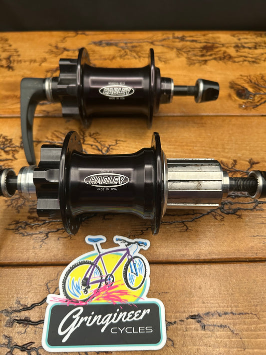 Hadley 100/135 32 Hole Thru Axle Disc Brake Hub Set