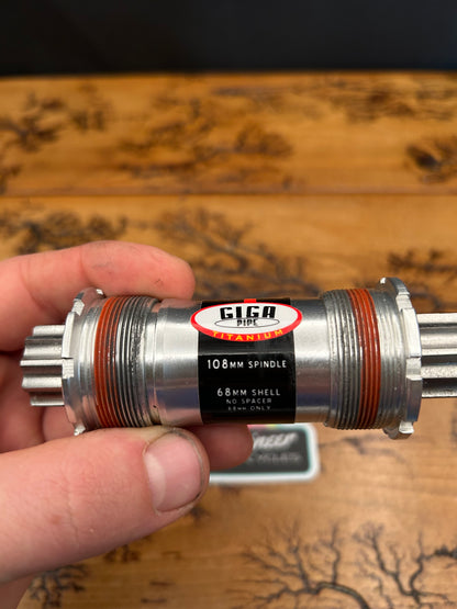 Truvativ Giga Pipe Titanium 68x108mm Bottom Bracket NOS