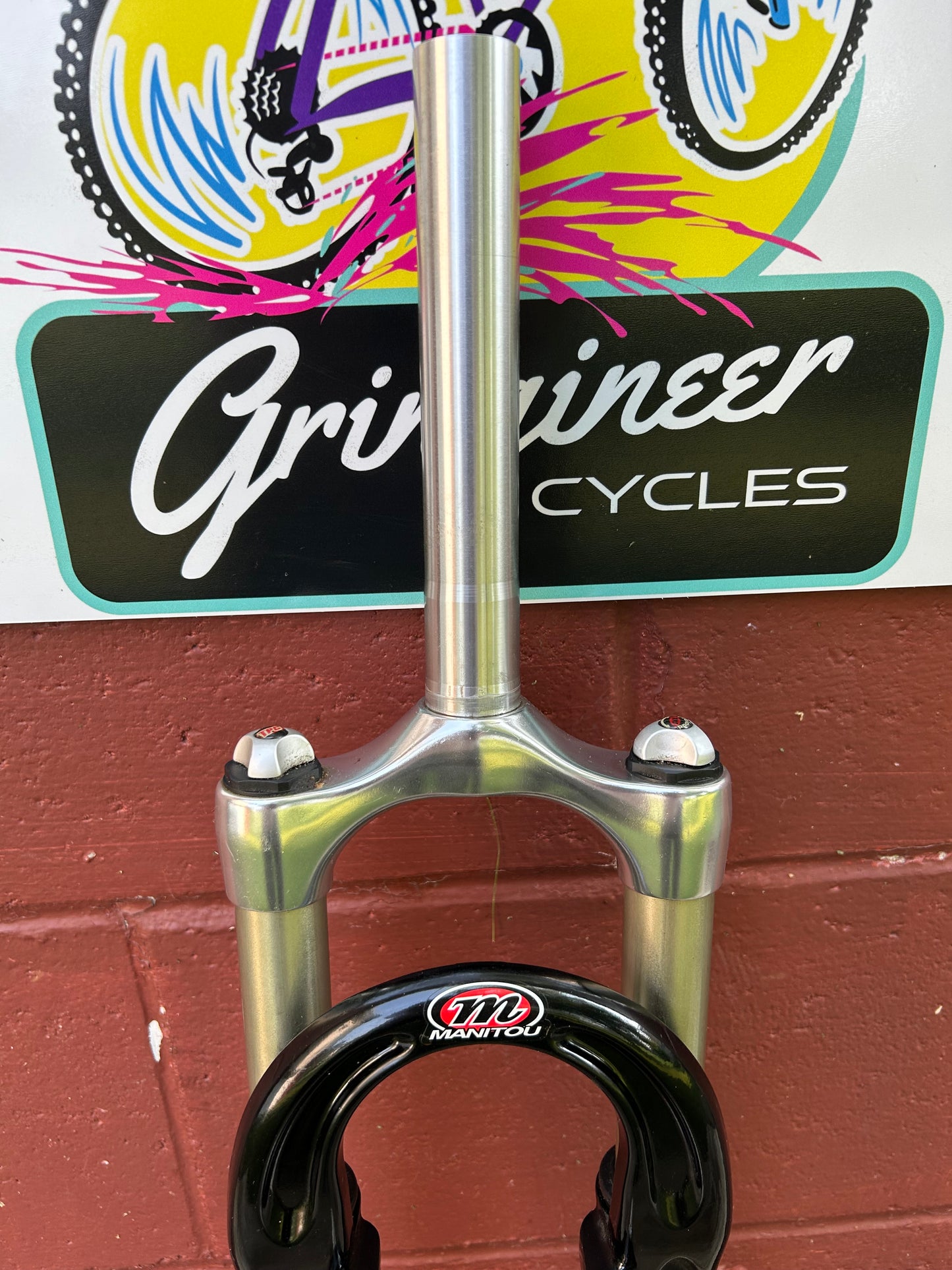Manitou SX-R 26" Rim Or Disc Brake 1 1/8 Threadless Suspension Fork