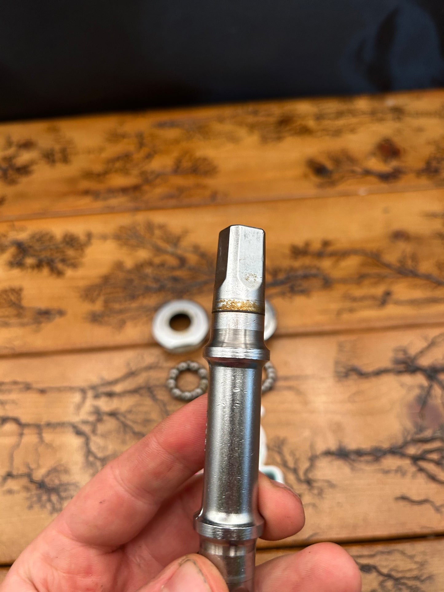 Shimano 68x121.5mm Englished Threaded Square Taper Bottom Bracket