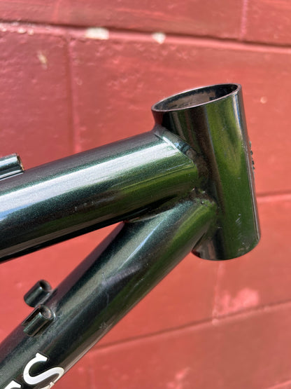 18.5" Boulder Bicycles Defiant Frame